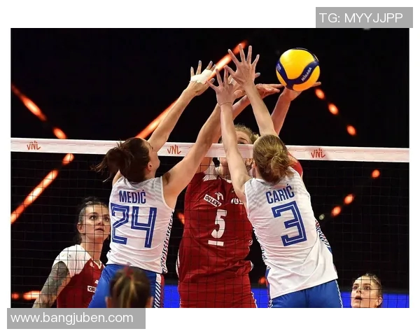 中国女排迎战塞尔维亚全力争胜期待精彩对决展现巅峰竞技魅力